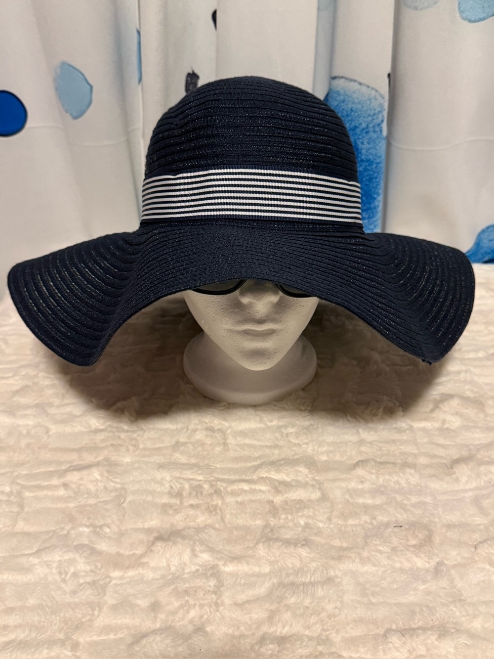 Banana Republic Navy Wide Brim Sun Hat S/M White Stripe Ribbon Floppy Beach Hat